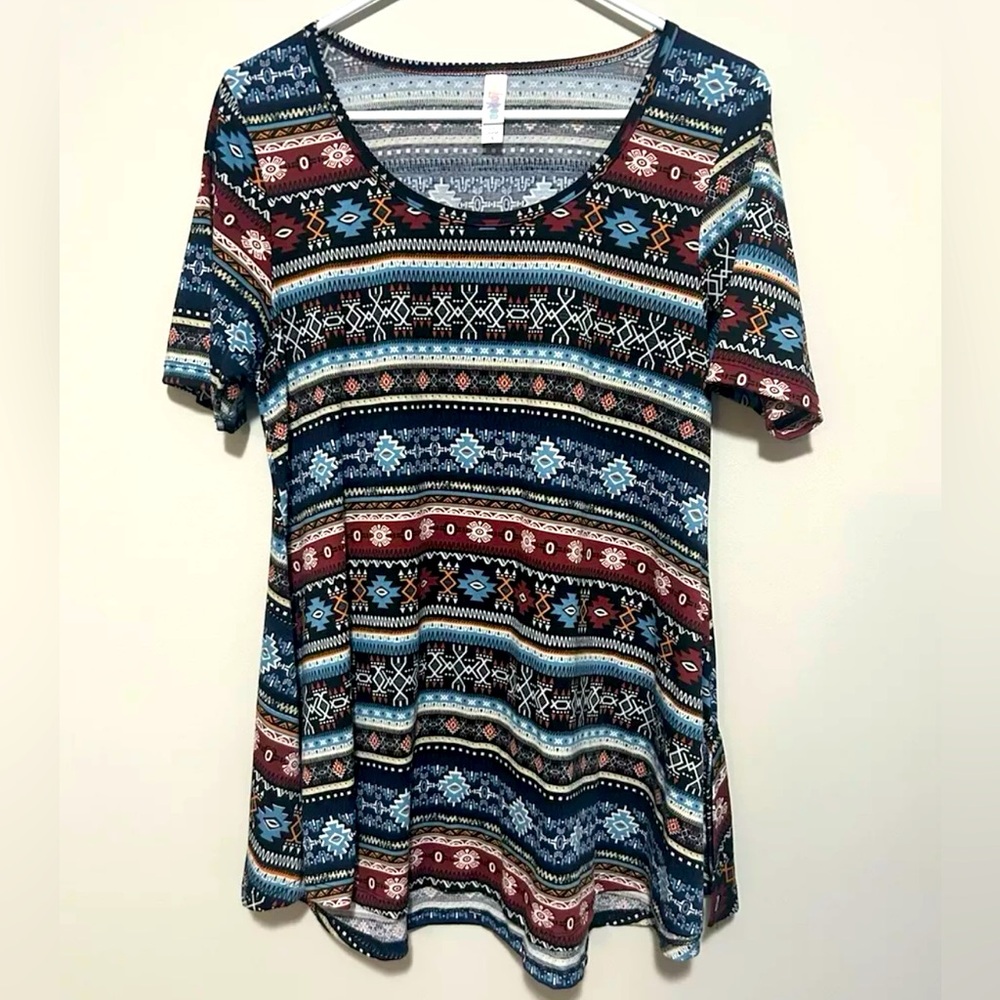 LuLaRoe Arizona Aztec Patterned “Perfect T” (Size Small)